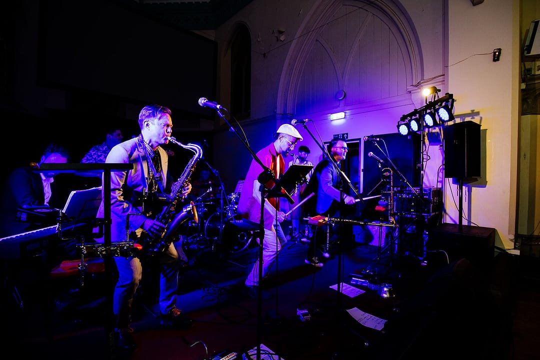Somerset Wedding Bands – A Guide to Live Music for Your Celebration 14 230520 Phoebe Saul 1311